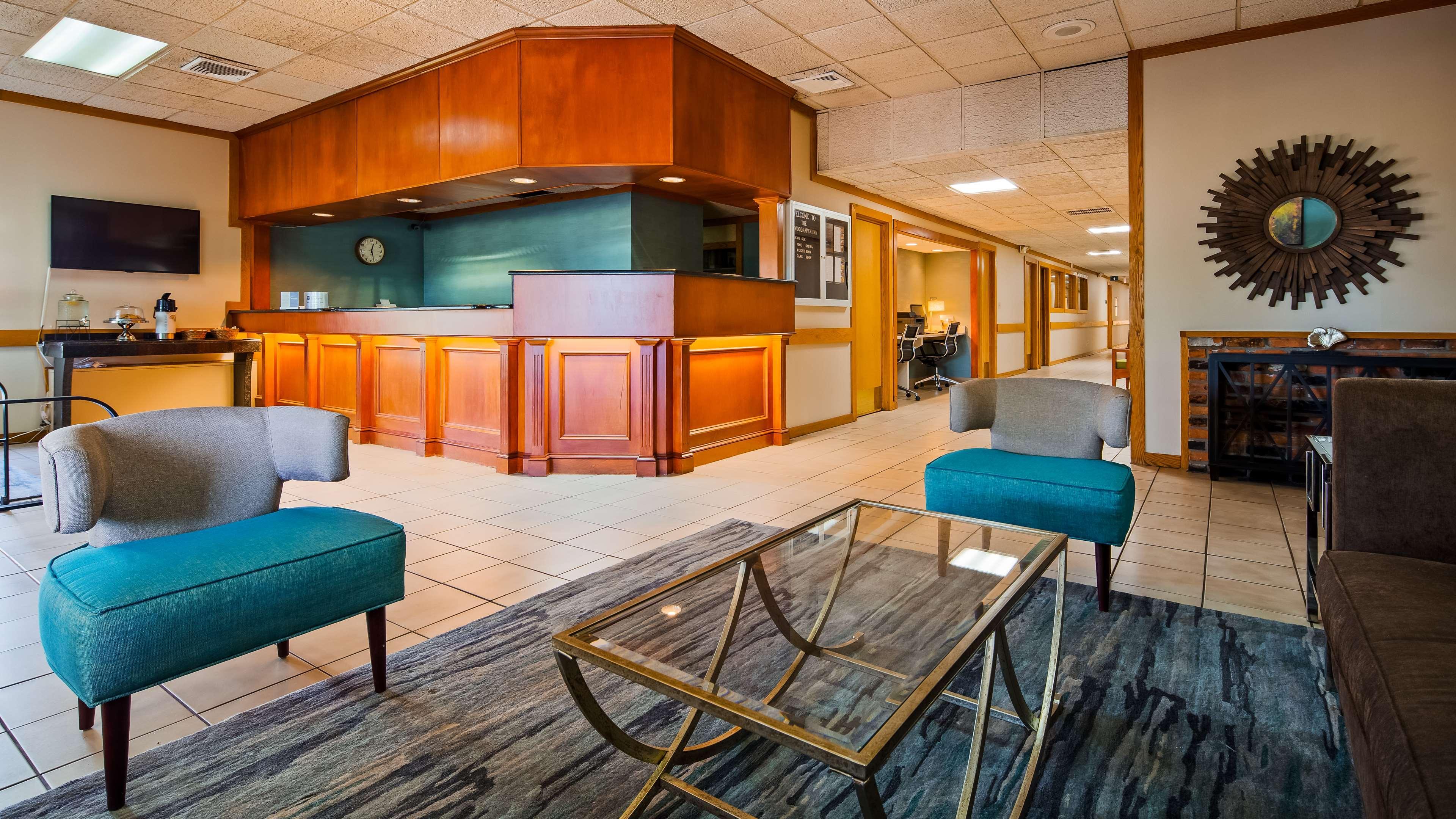 Best Western Woodhaven Inn Екстер'єр фото